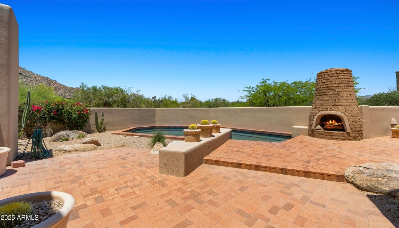 2304 FOX TAIL Trail