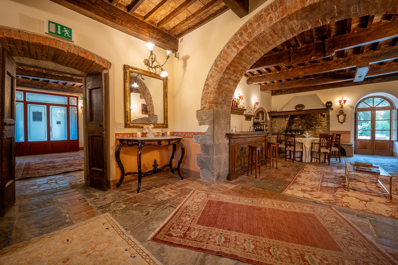 VILLA MECENATE