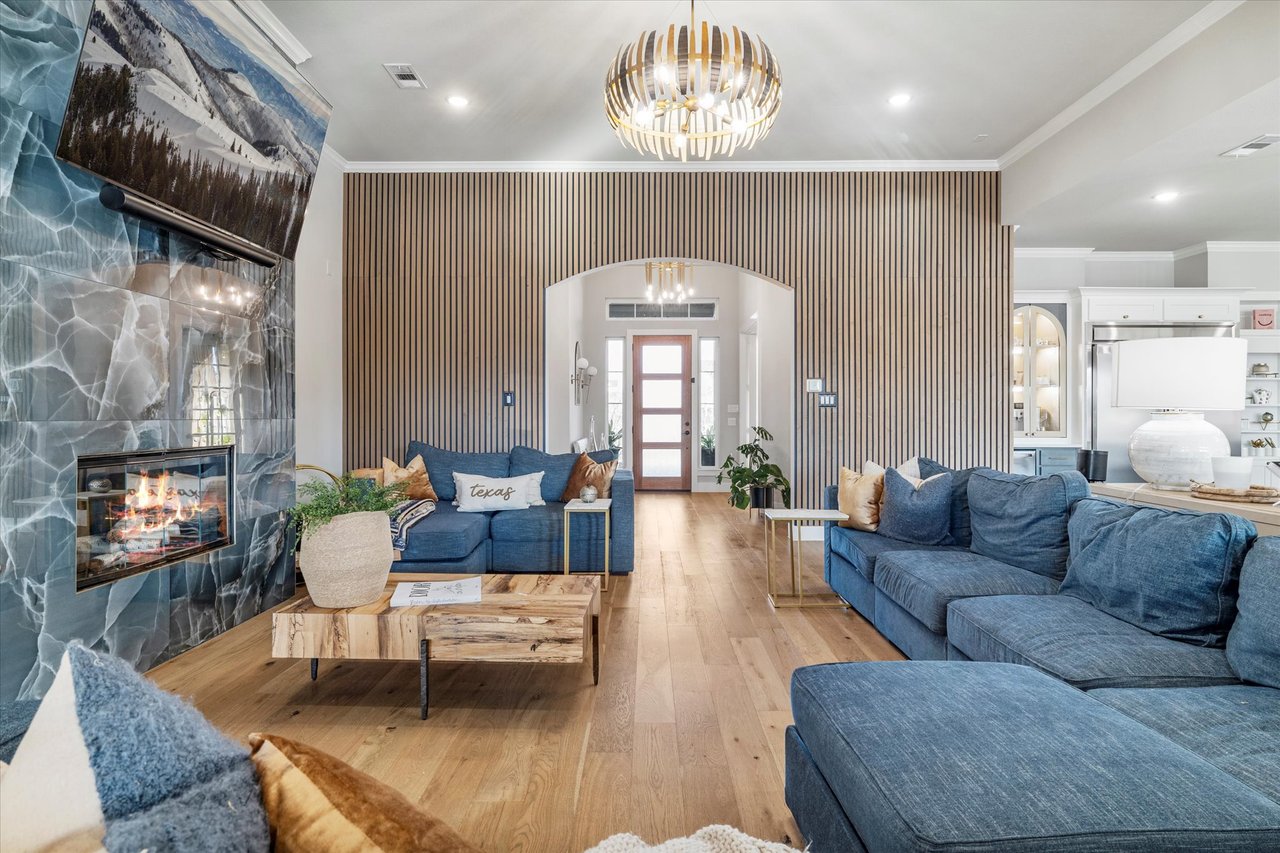 Modern Luxury at 1414 Tucker
