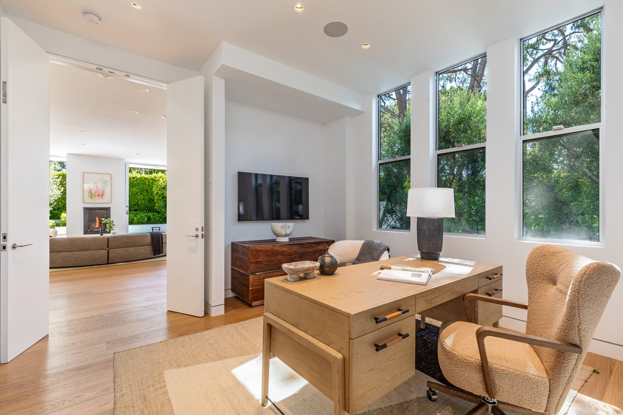 9011 Alto Cedro Dr, Beverly Hills