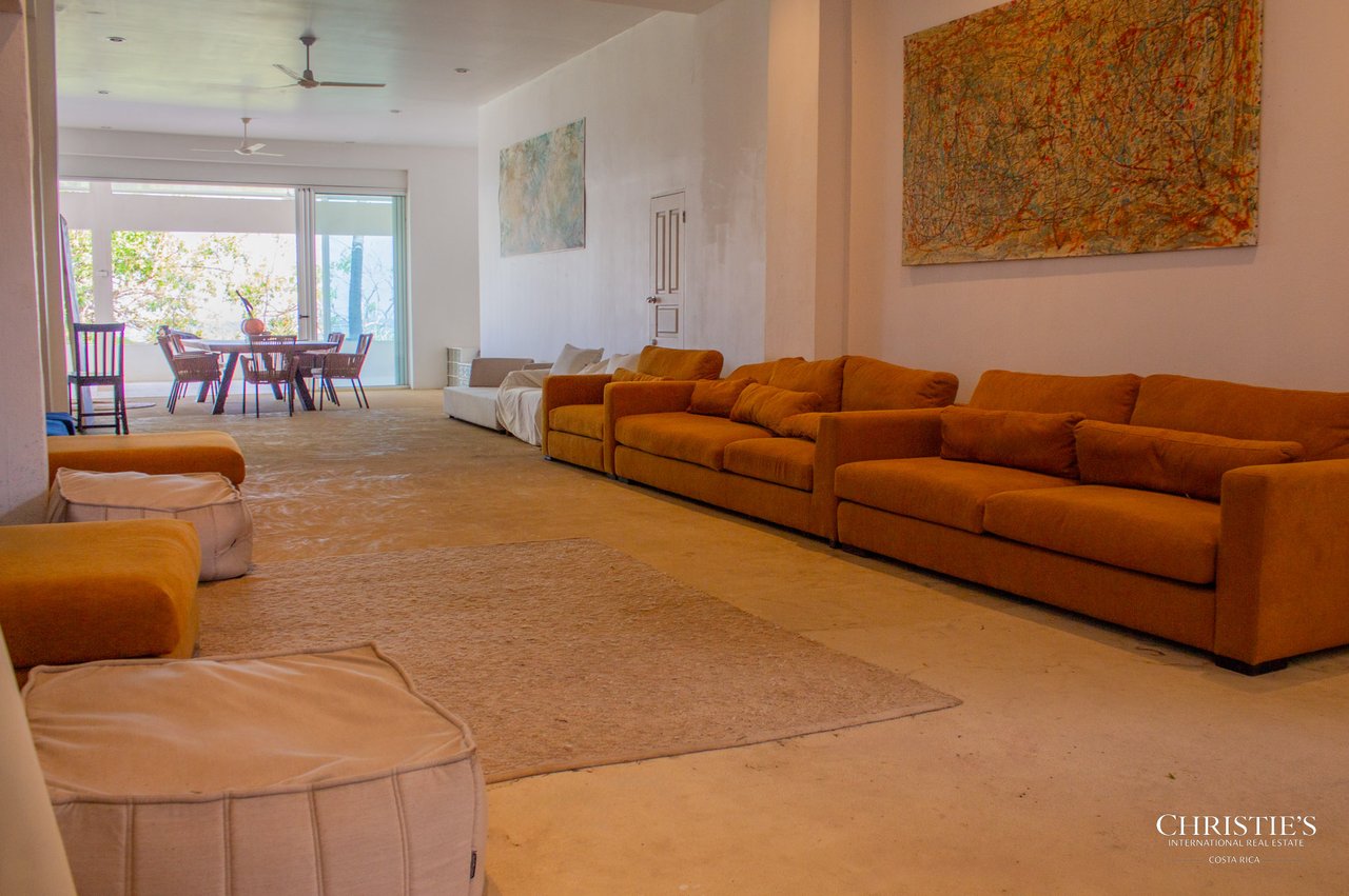 La Mansión Surfside & Beach Club