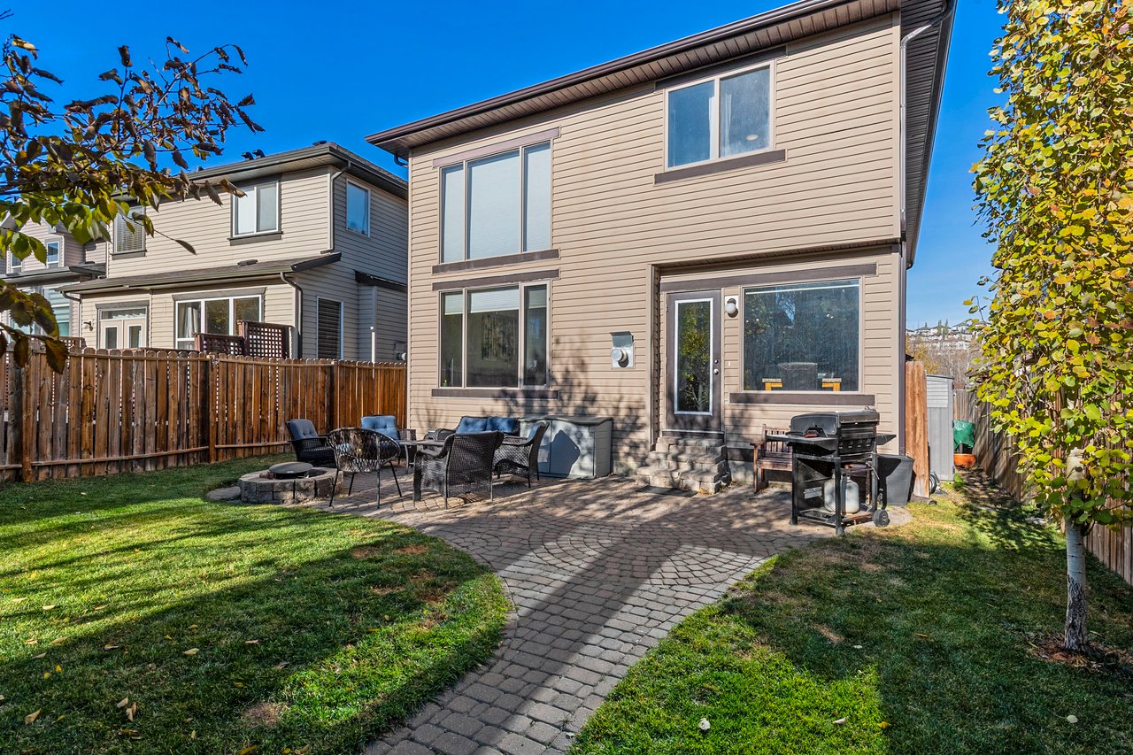 25 Tuscany Summit Terrace NW