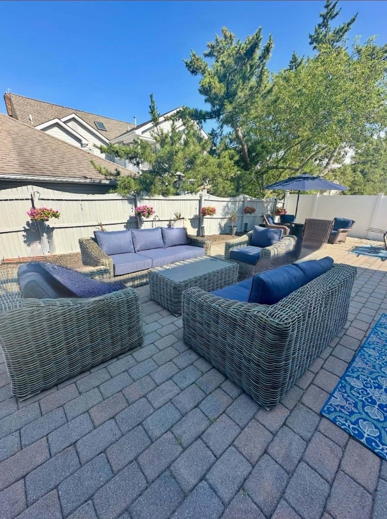 #268 Charming Coastal Retreat