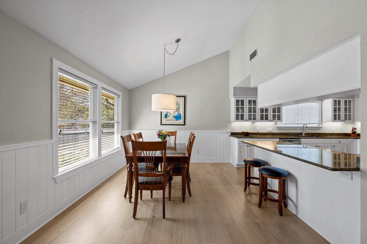 6103 Waldon Hollow