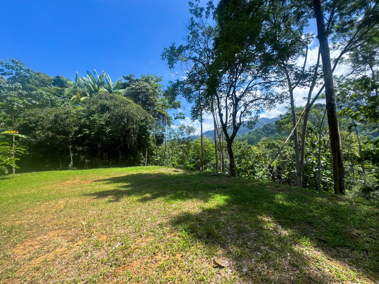 1.2- ACRE Mountain View Property with creek in  La Union Road, Uvita