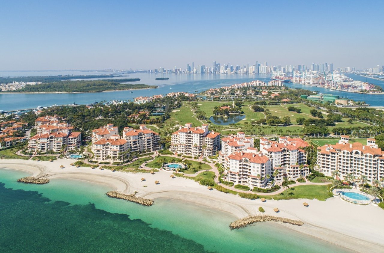 7921 Fisher Island