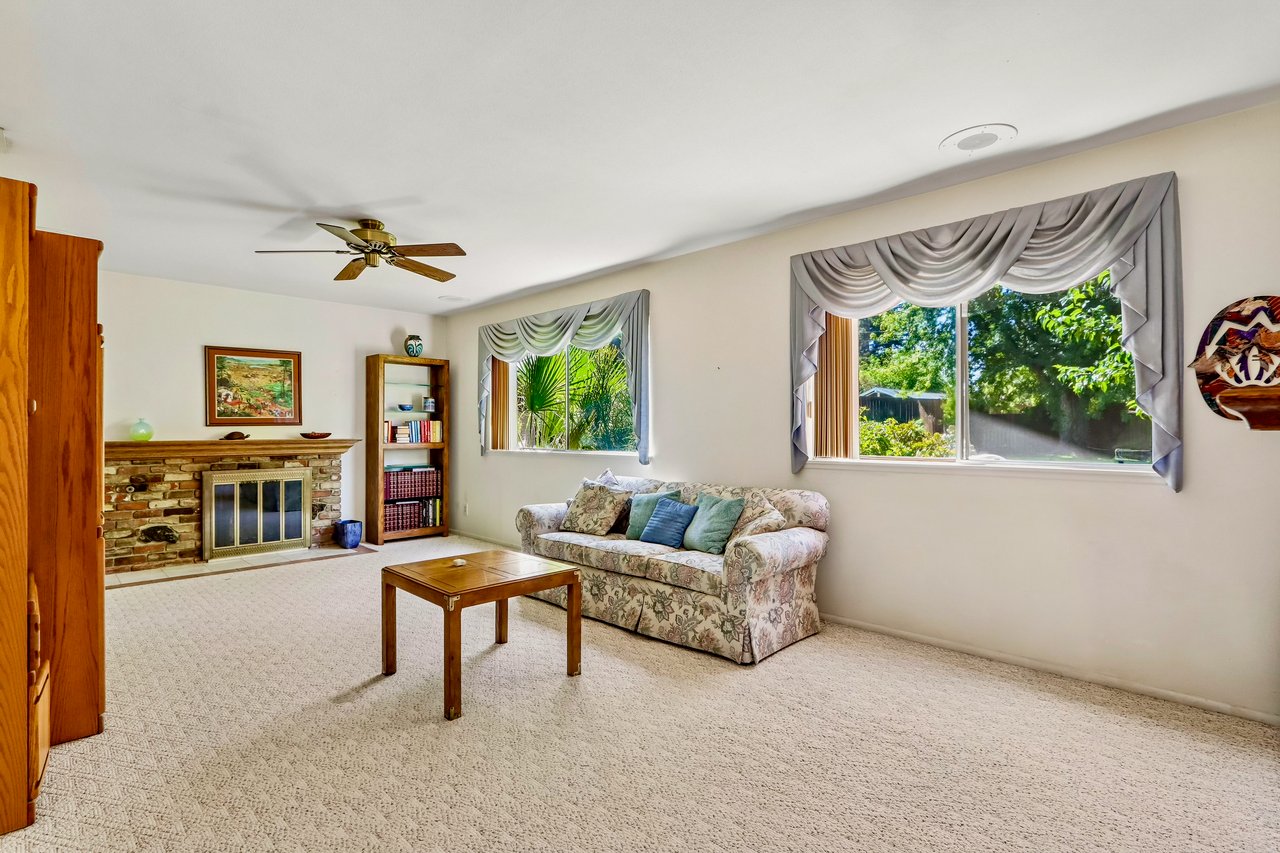 360 Franklin Avenue