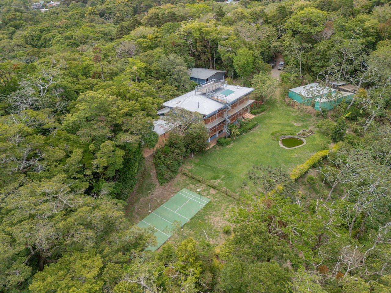 Eco Luxury Estate in Monteverde with Panoramic Gulf Views & Flat Land