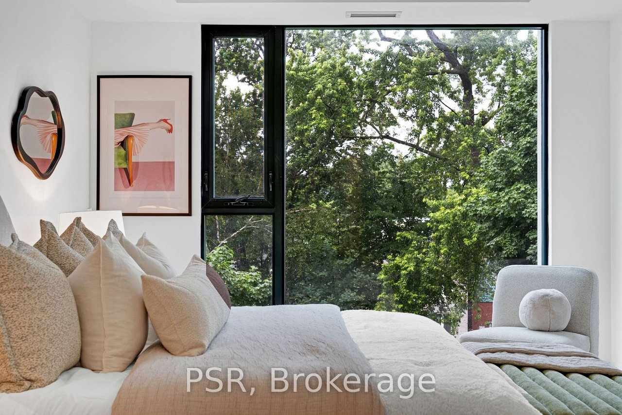 KEEWATIN PARK RESIDENCES 