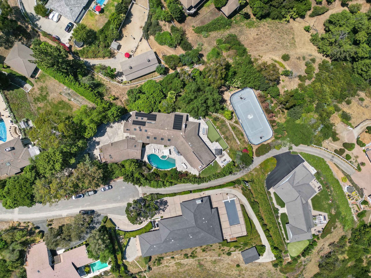 4 Buckboard Ln, Rolling Hills, CA 90274