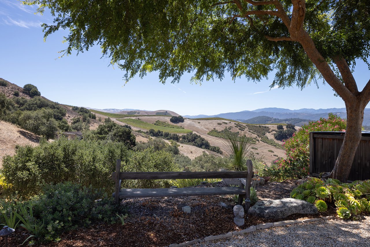 Private Hilltop Sanctuary