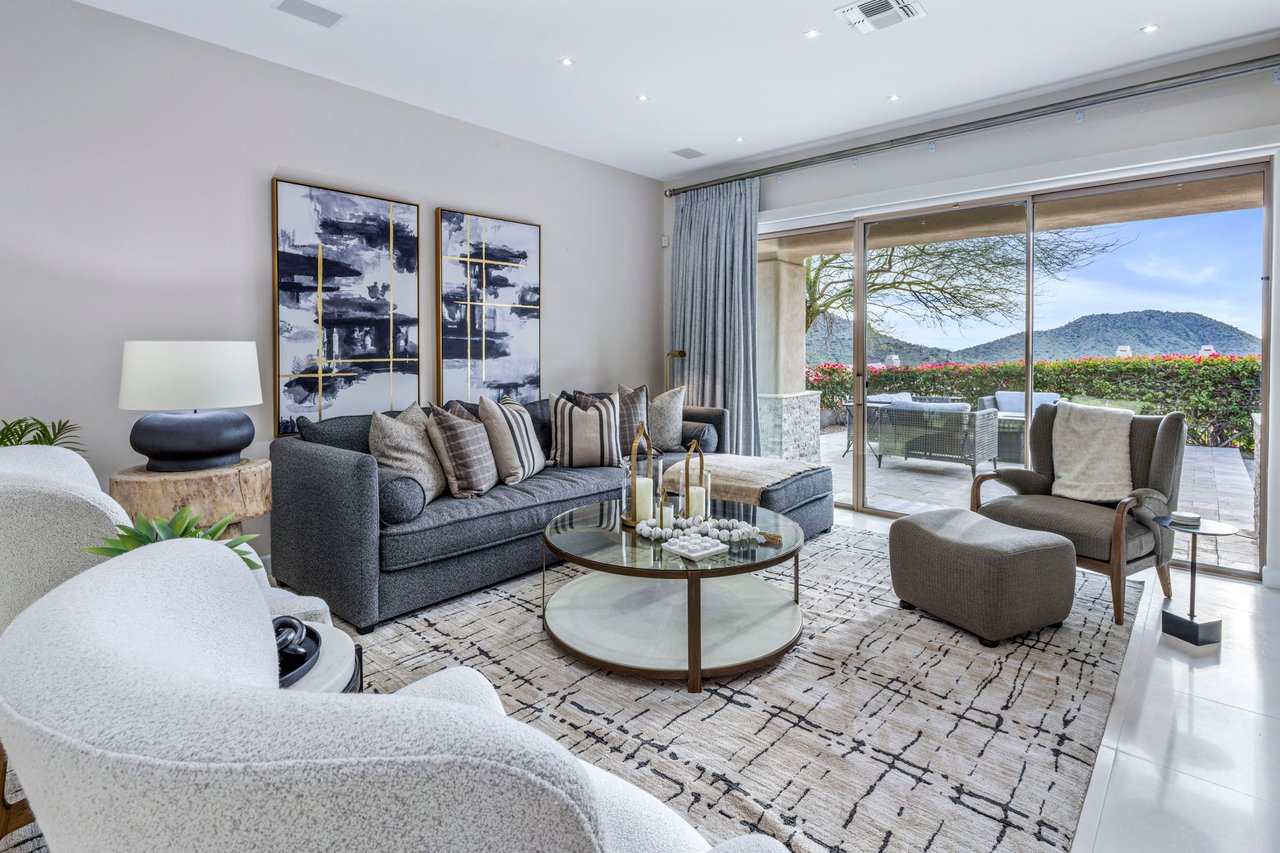 11129 E JUAN TABO Road