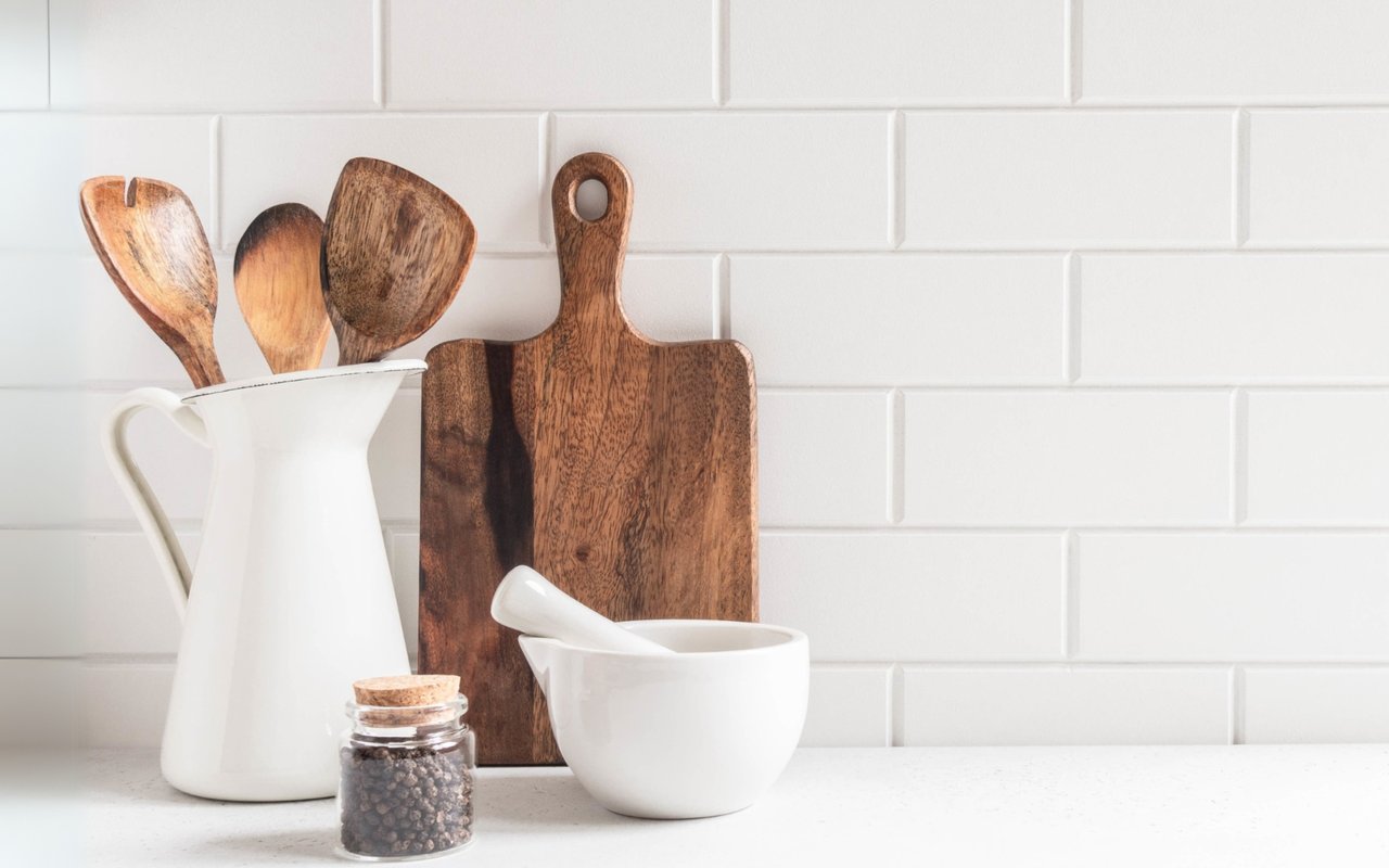 19 Clever Design Tricks to Make a Small Kitchen Look Larger