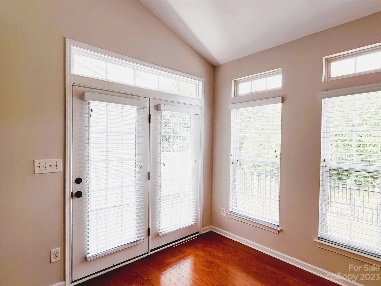 129 Beverly Chase Ln