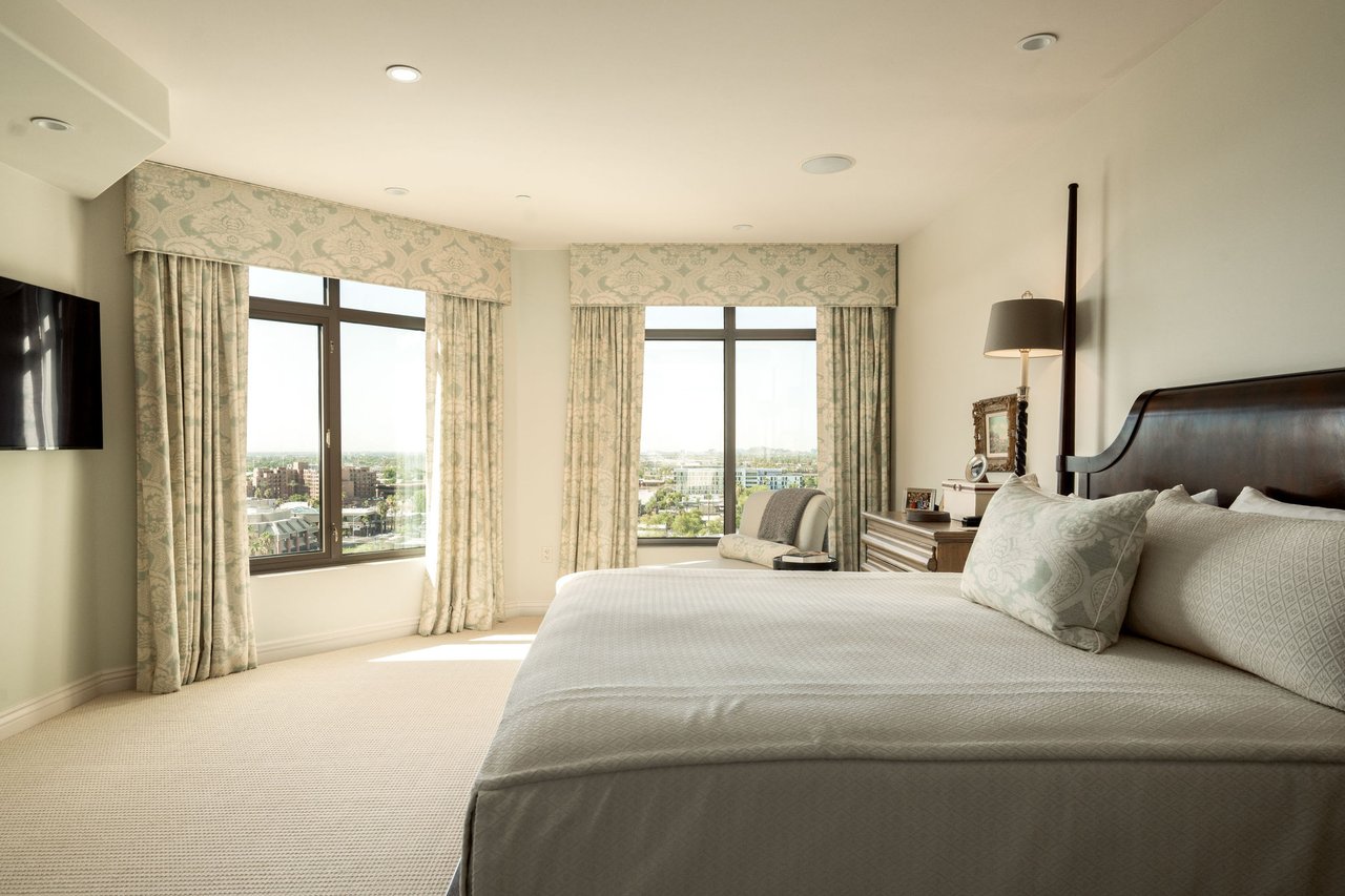 7181 E Camelback Road, 1105