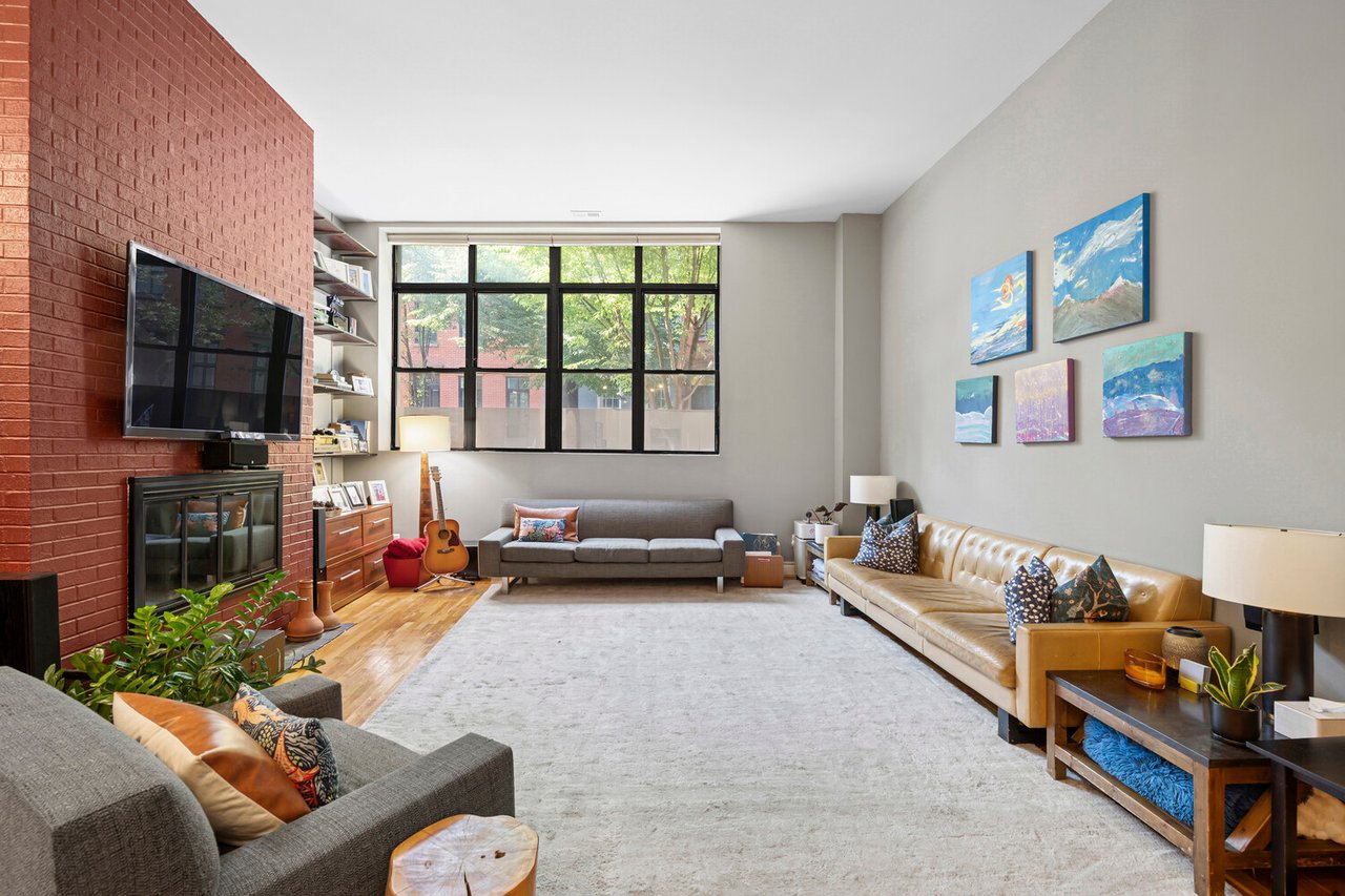 247 West 12th Street Unit: 1D