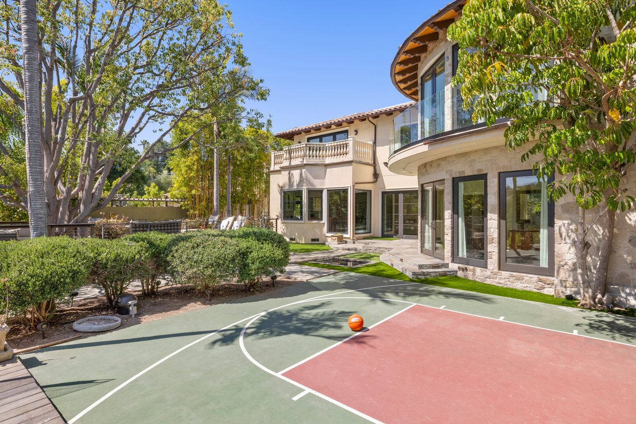 2325 Duxbury Cir