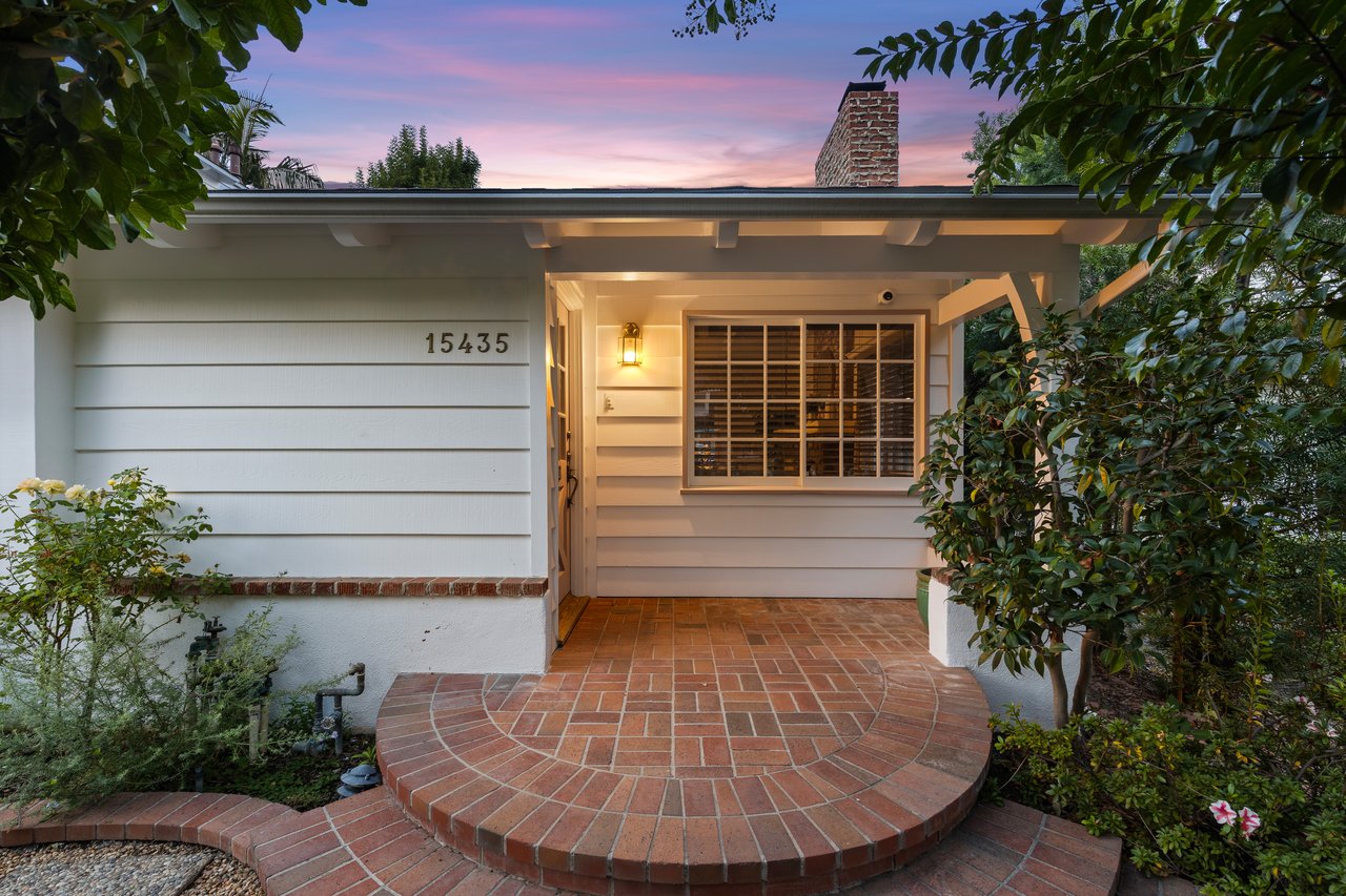 15435 Sutton St, Sherman Oaks