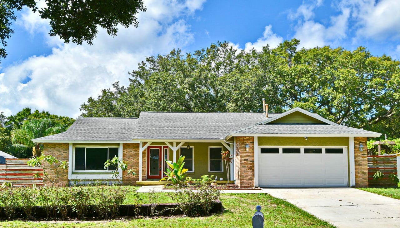 Three-Bedroom for Lease in Orlando's Bay Lakes Neighborhood