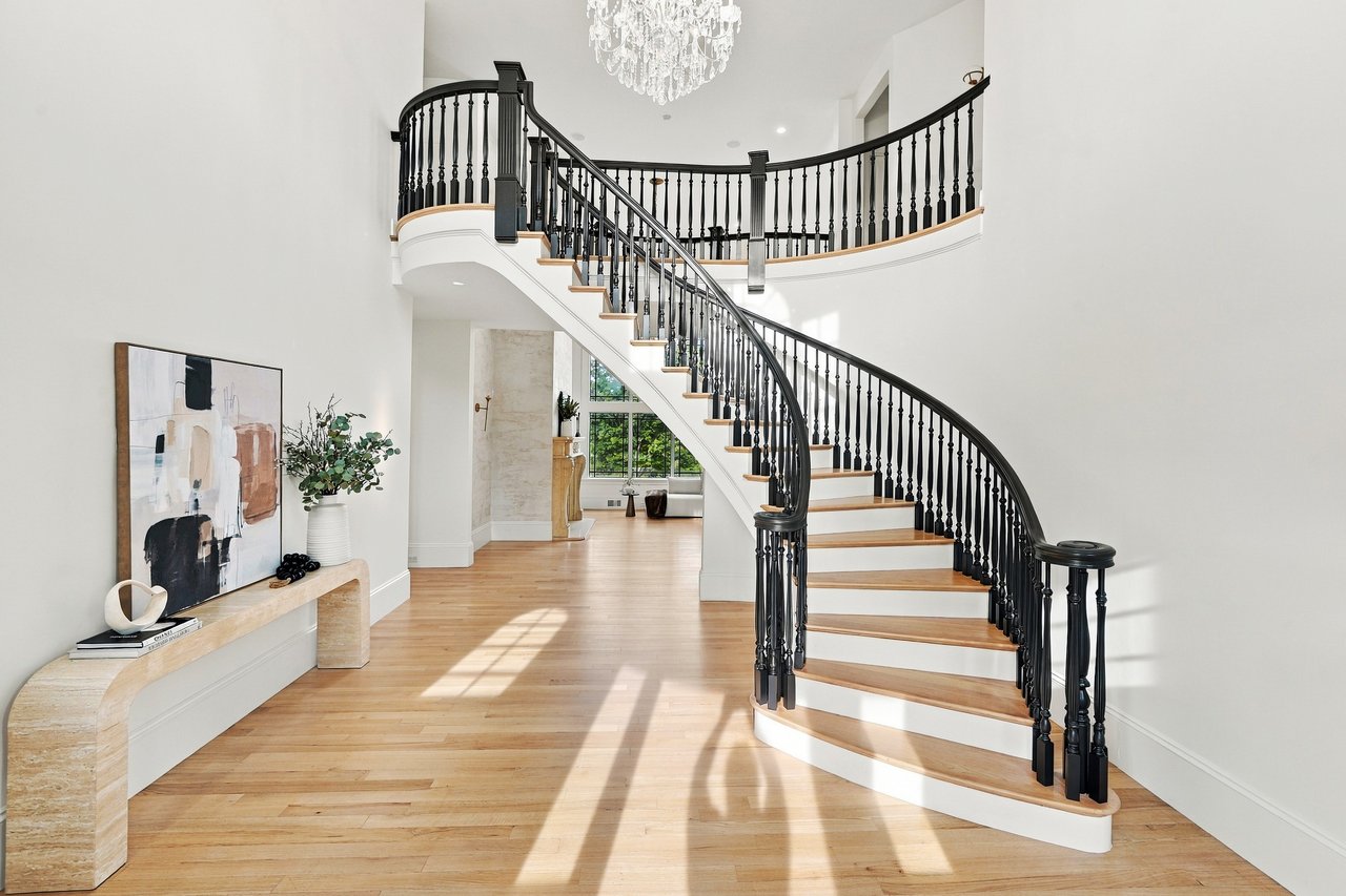 An Exceptional Southborough Estate