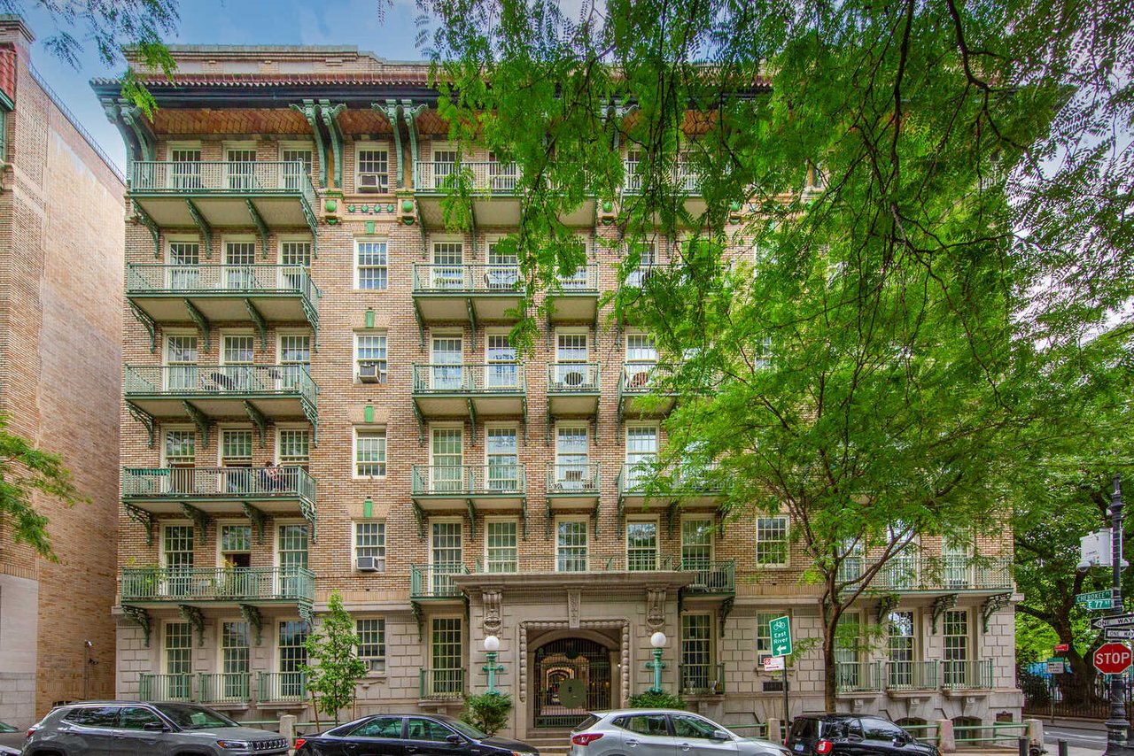 Homes for Sale in Manhattan and Brooklyn