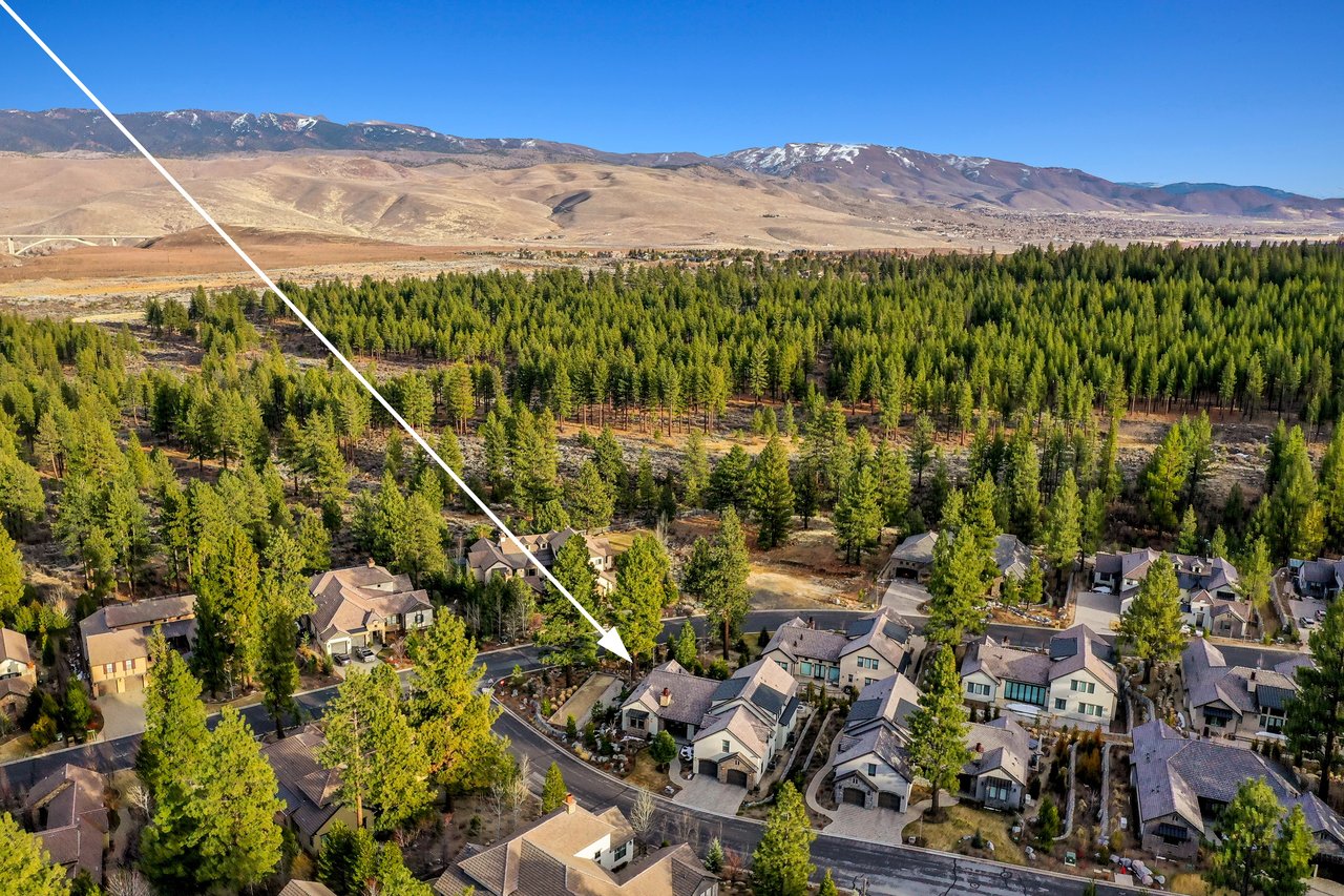  Luxury Home Just Listed in Montreux Golf and Country Club-Parc Foret
