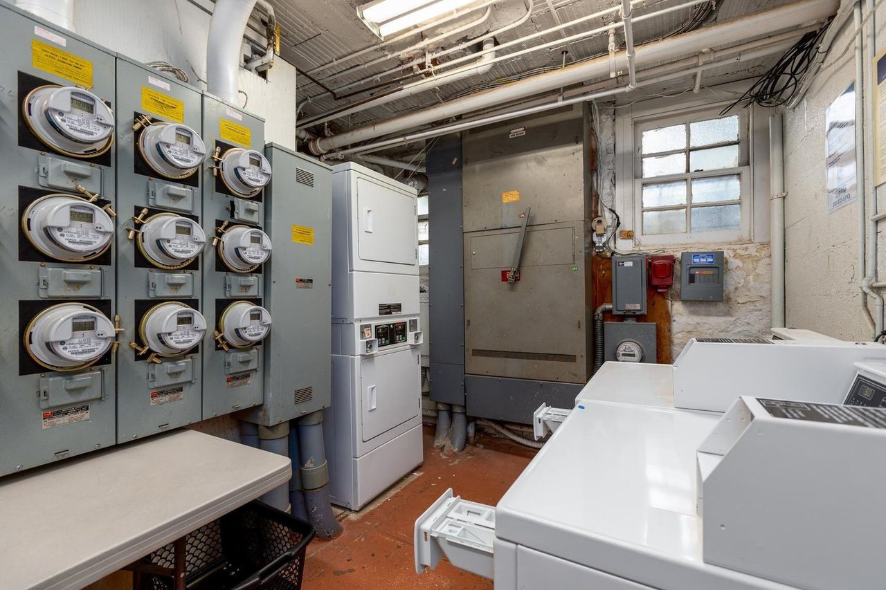 3039 Macomb St NW, Unit 18