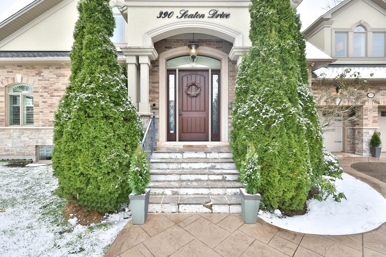 390 Seaton Drive, Oakville