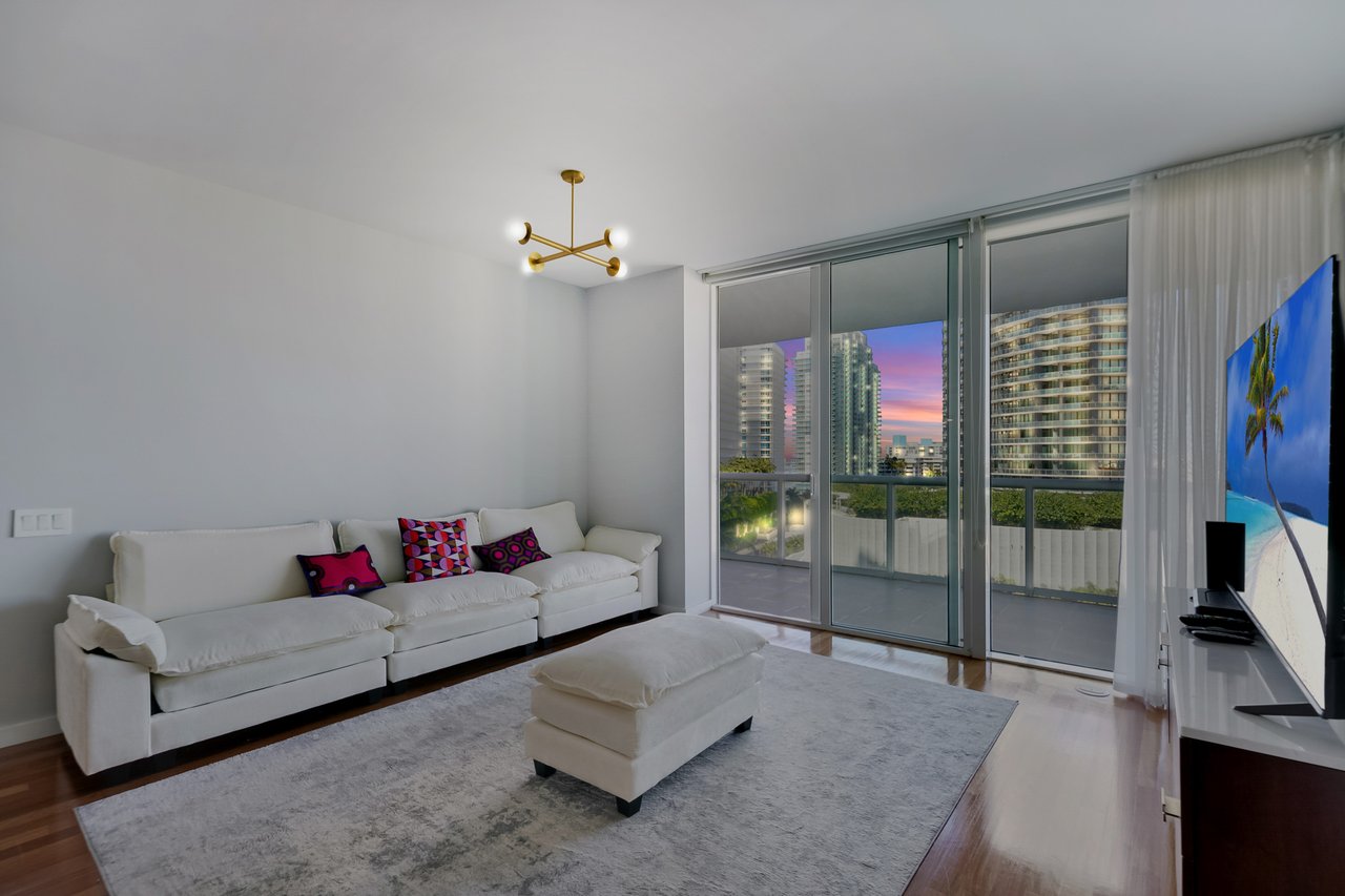 Icon South Beach Unit 906 | South Of Fifth