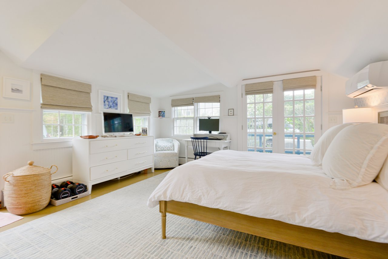 18 West Sankaty Road