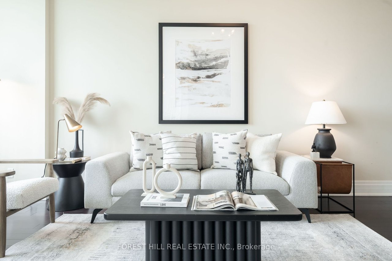 LIVING IN ARIA PENTHOUSES