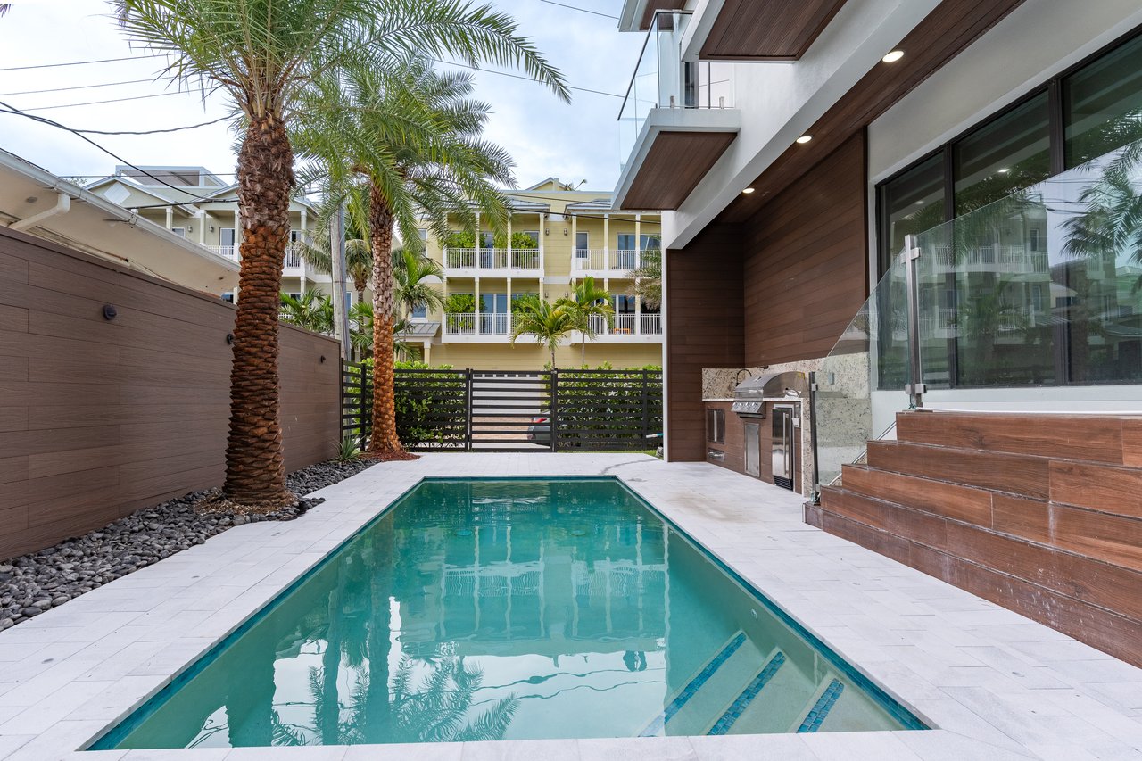5601 N ocean