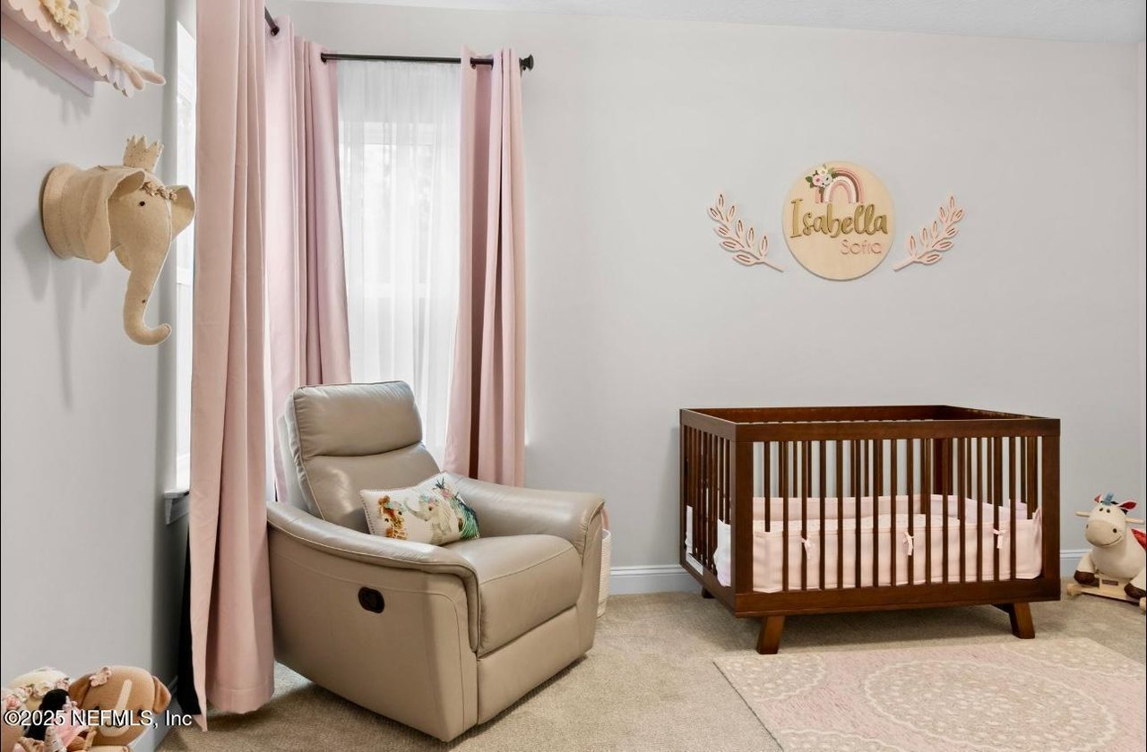 462 HILLENDALE Circle, St. Johns