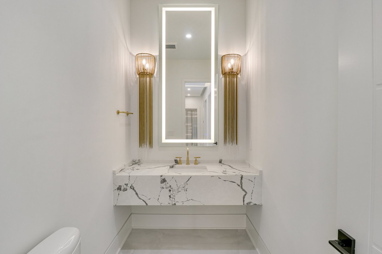 	  	1138 Basil Rd, Mclean, VA 22101