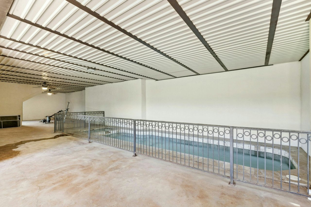 Pre-MLS Open House This Saturday 2-5PM!
