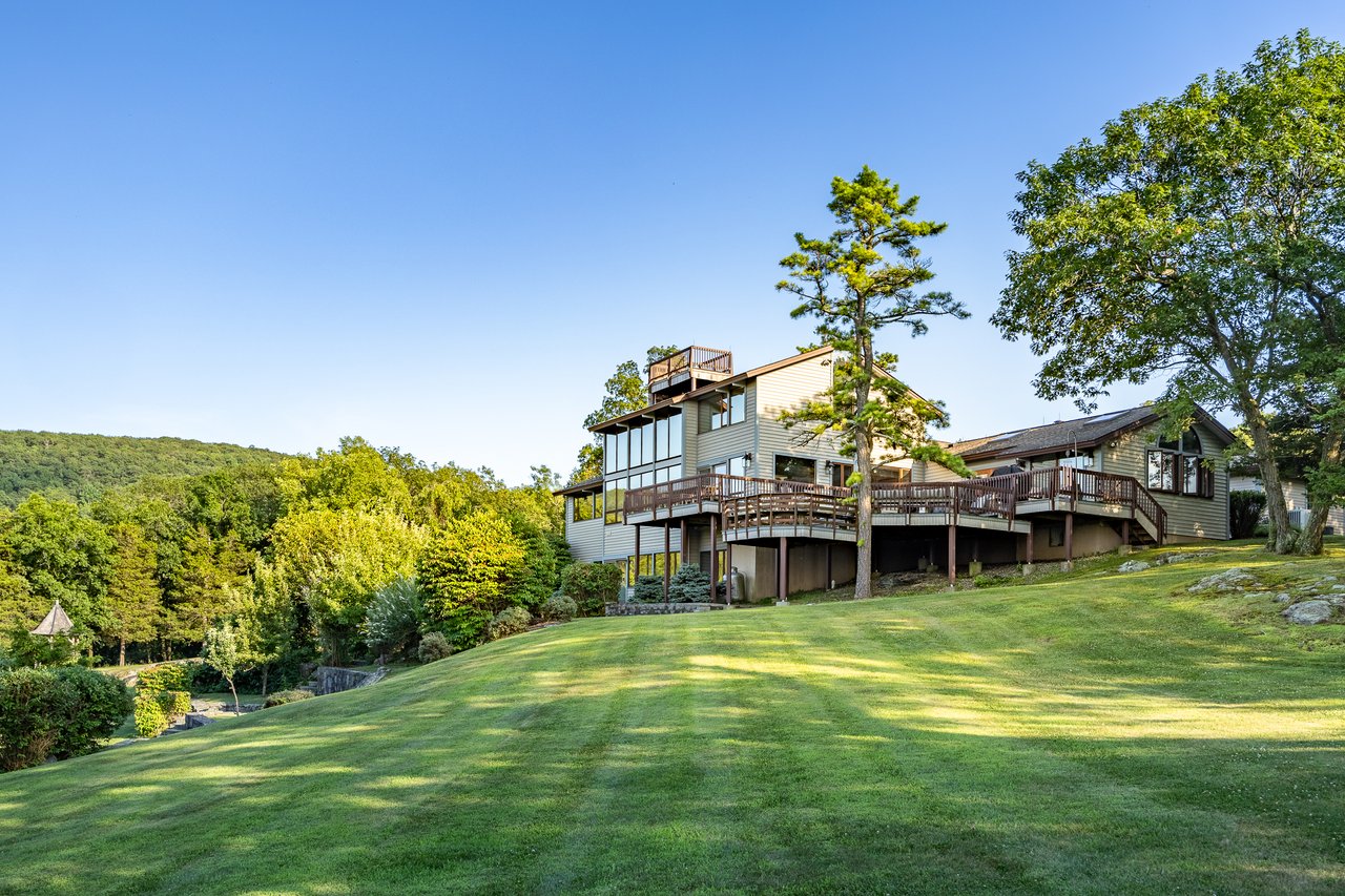 12 Mountain Brook Road