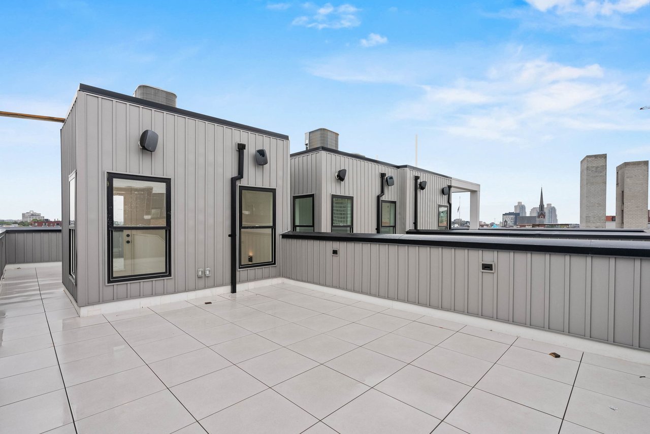 656 Fairmount Ave, Philadelphia, PA 19123