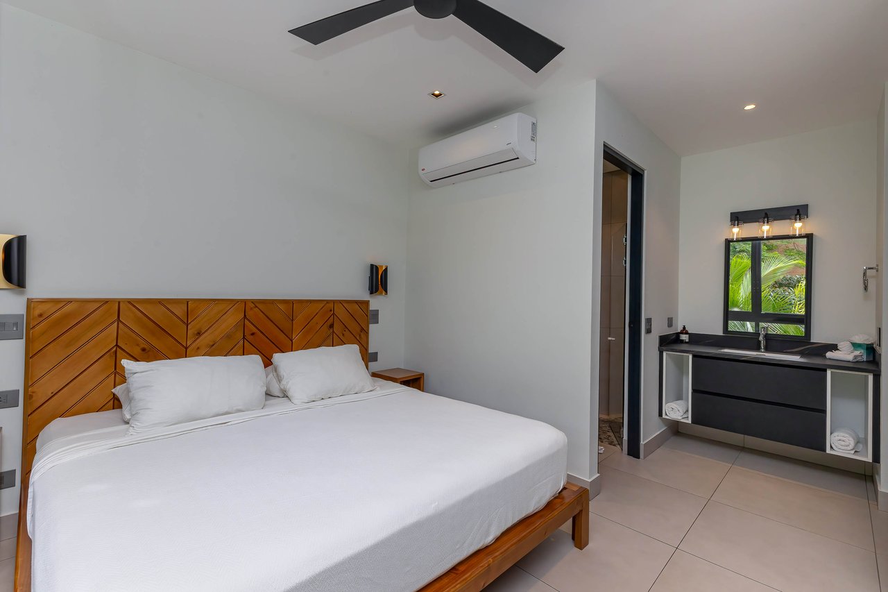  Luxury Vacation Villa located in a Private Gated Community, 