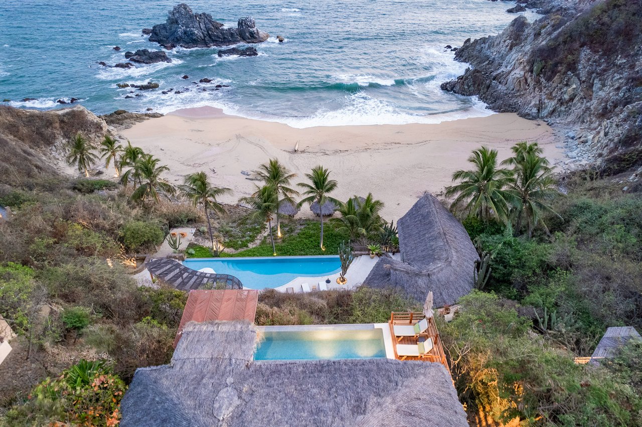 3 bedroom, Single Family Home, Bugamvilla, Montecito Beach Village