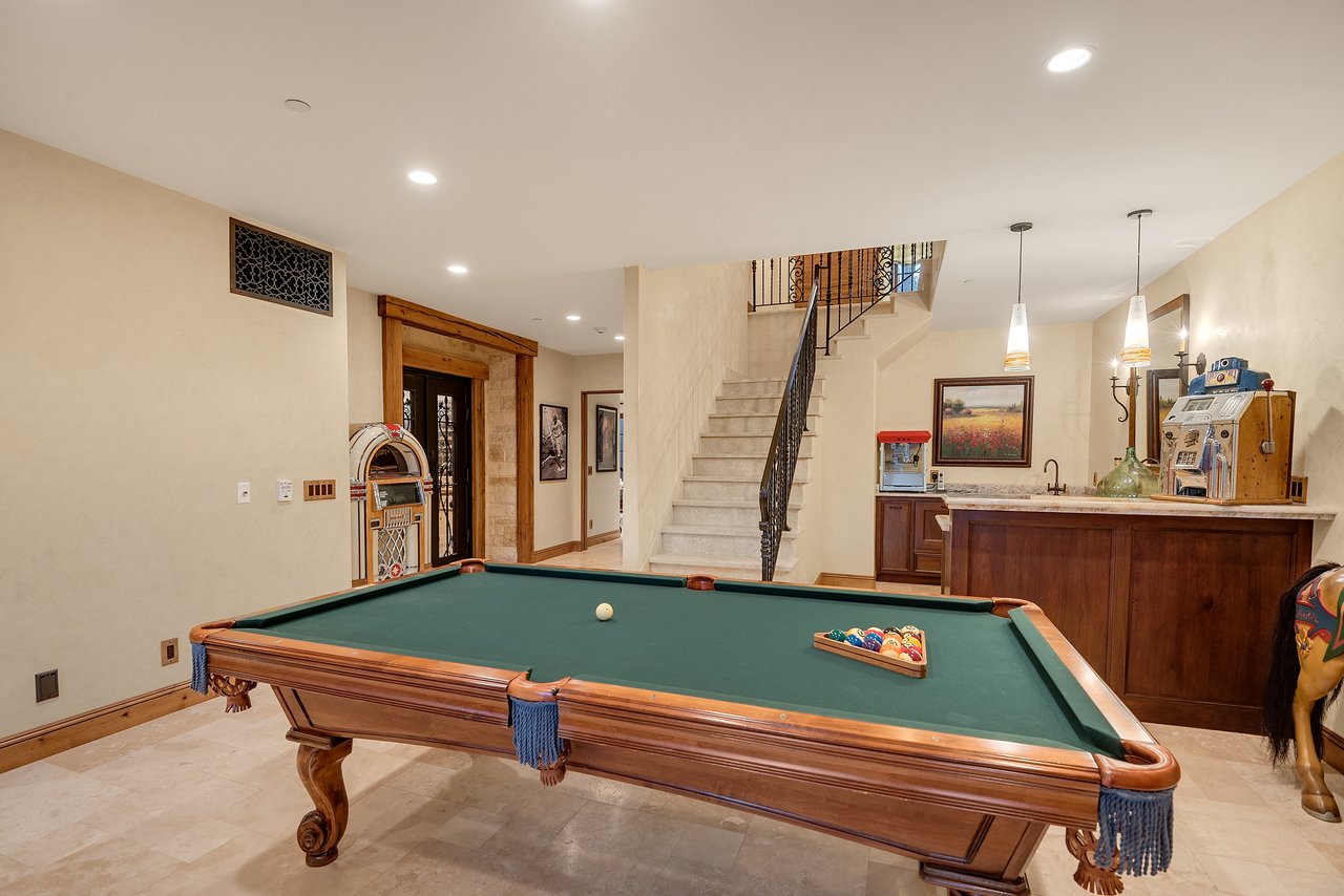 22100 Mount Eden Road