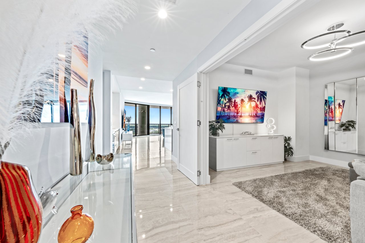 100 E Las Olas Blvd 3303