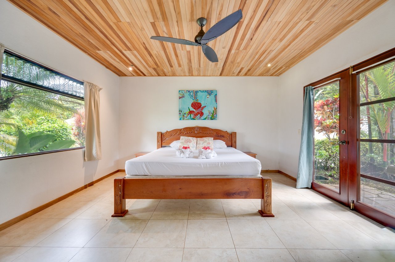 Casa Blanca | Multi-Villa Estate with Lake Views - Nuevo Arenal