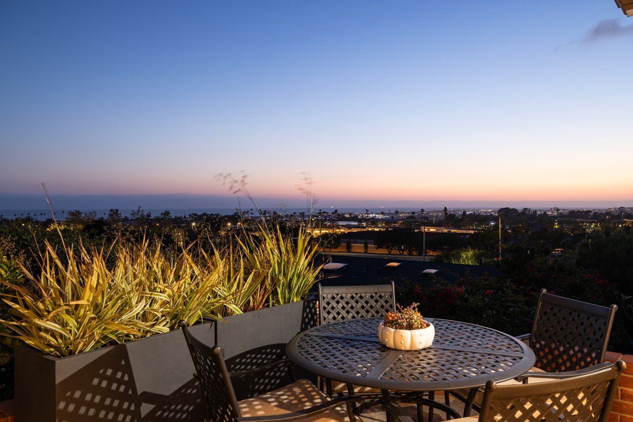 1007 White Sails Way