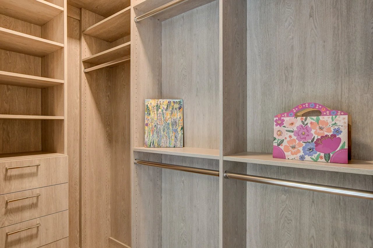 Modern Model Home for Sale in MacDonald Highlands