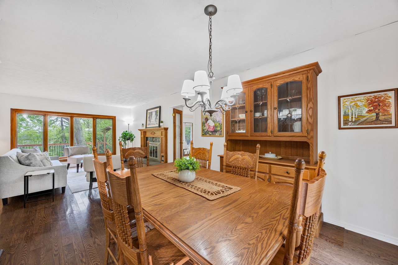 55 Old Church Road, King