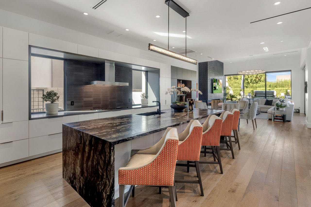 6914 E Cactus Wren Road