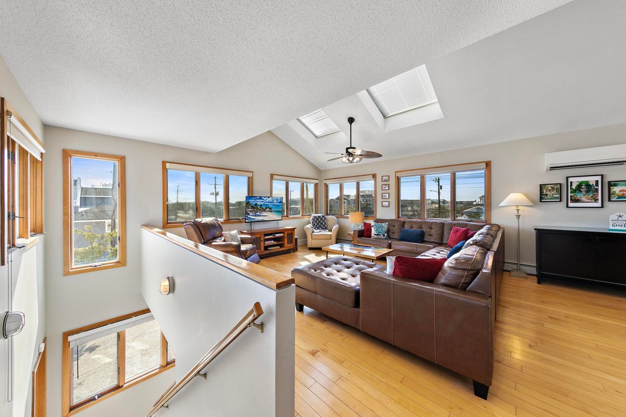 1039A Long Beach Blvd, North Beach