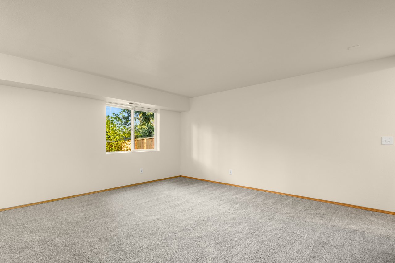 7510 193rd Avenue E Unit: 1&2