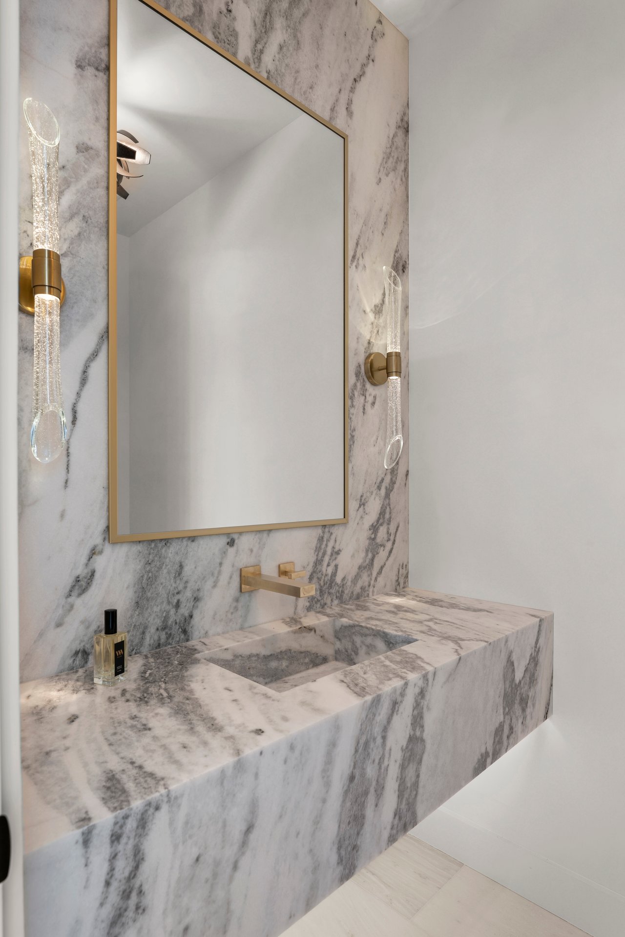 2503 Westlake Dr #301