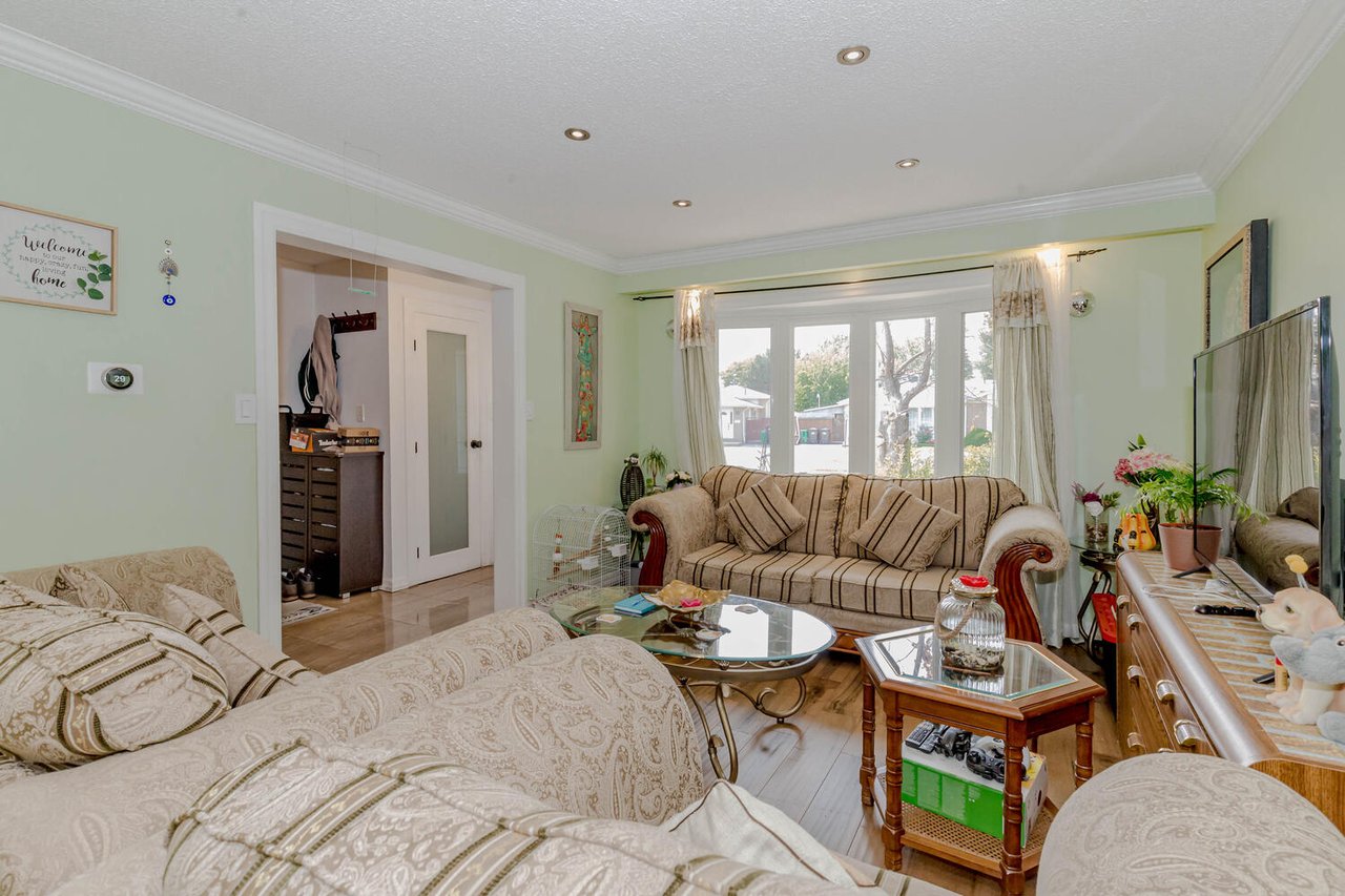 11 Glenmore Crescent